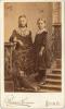 Anna Laurine Sara Olsen og Signe Marie Olsen (ca 1892)